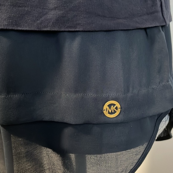 HOST PICK 💙 MICHAEL KORS NWOT Navy Sleeveless Layered Blouse Tank Top, Size M - Picture 7 of 10